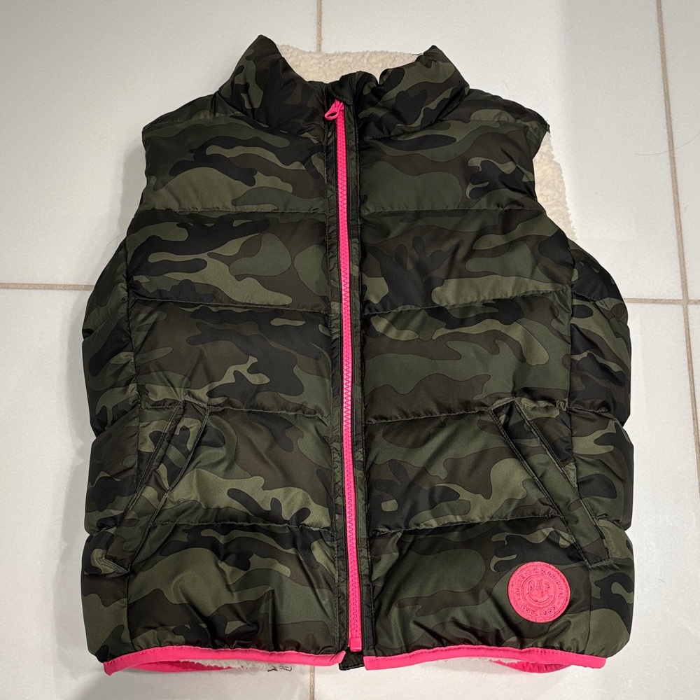 Gap Kids camp/pink puffer vest